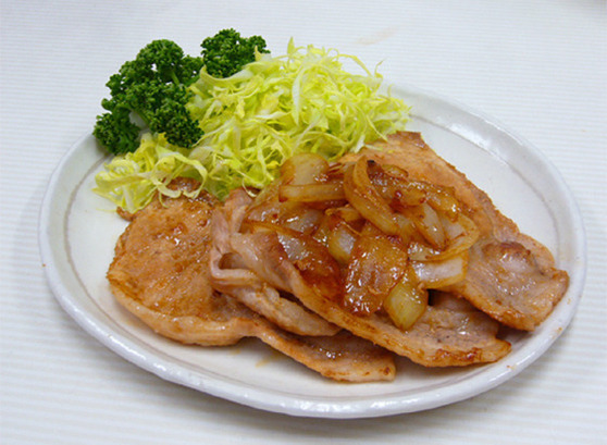 豚の生姜焼(業務用商品使用)