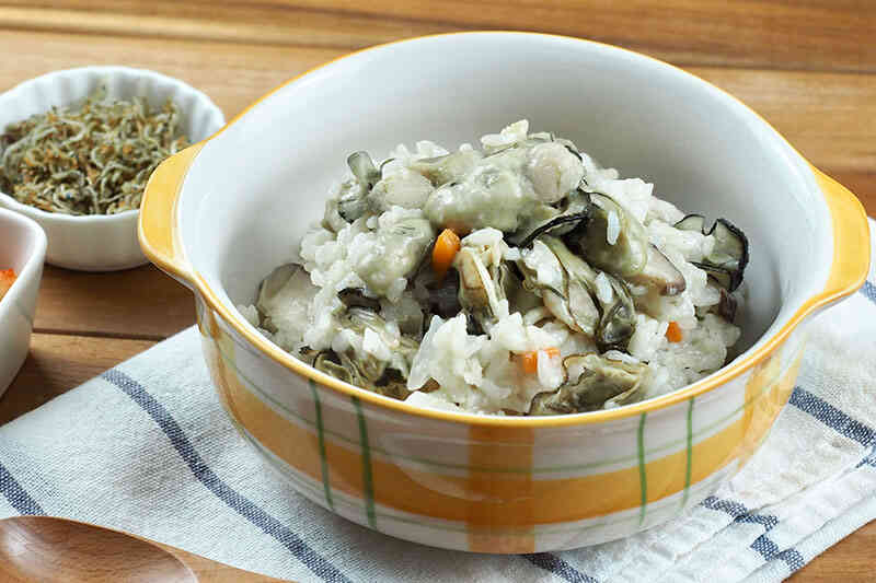 굴볶음(クルポックム)牡蠣の炒めもの