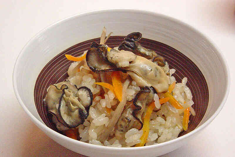 굴볶음(クルポックム)牡蠣の炒めもの