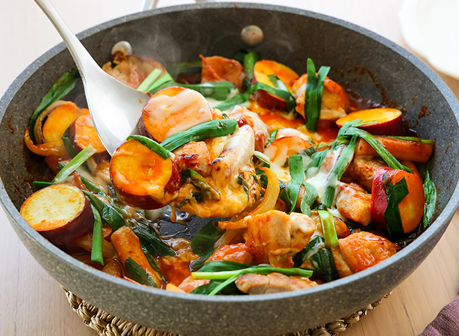 さつまいものチーズタッカルビ（韓食レシピ）