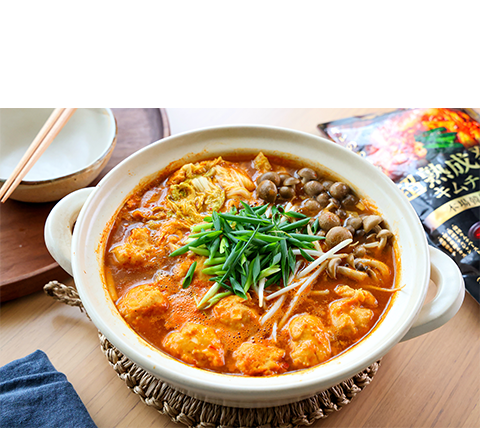 鶏団子のキムチチゲ