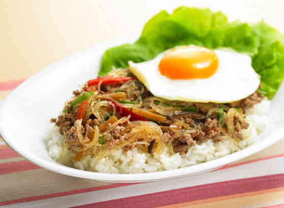 チャプチェ丼
