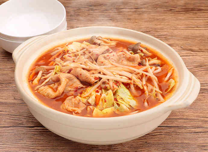 カット野菜でキムチチゲ