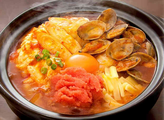 スープたっぷり明太チーズスンドゥブチゲ