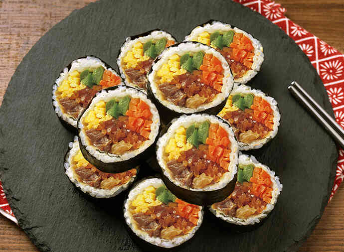 具ぎっしり！チャプチェキンパ（冷凍食品）