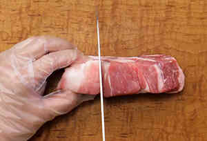 下ゆでで失敗しらず BBQスペアリブ