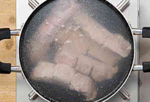 下ゆでで失敗しらず BBQスペアリブ
