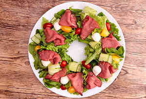 ローストビーフリーフサラダ