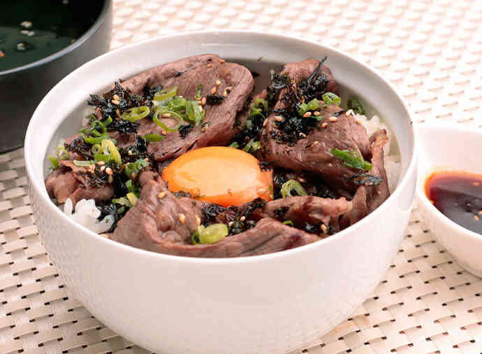 ジャンで食べる焼肉TKG