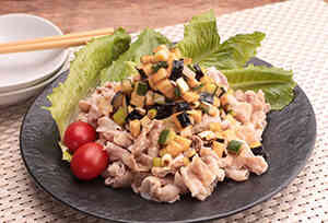 具だくさんだれで食べる　サラダ冷しゃぶ