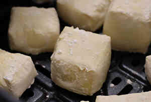 キムチのせ揚げ出し豆腐