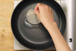 チーズカリッと!ドーナツ型餃子