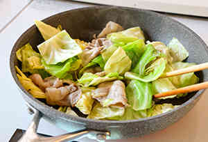 Mizukiさんの豚バラキャベツの韓国風みそ炒め