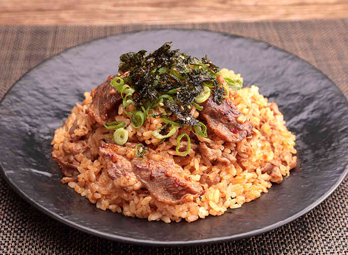 韓国風旨辛焼きメシ(業務用商品使用)