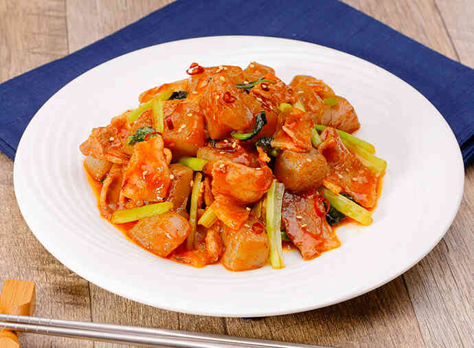 こんにゃくと豚肉のピリ辛炒め
