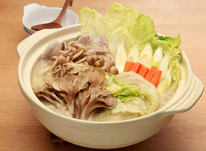 まいたけと白菜の白湯鍋