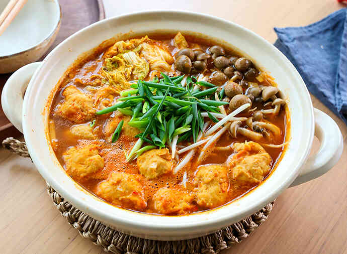 Mizukiの鶏団子のキムチチゲ