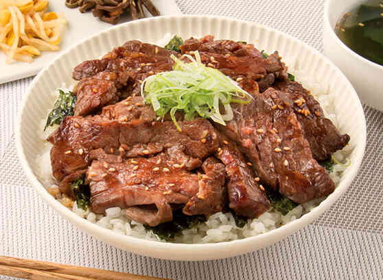 贅沢カルビ丼