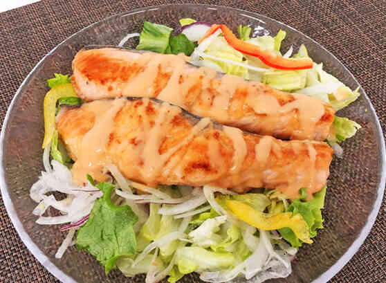 焼サーモンサラダ