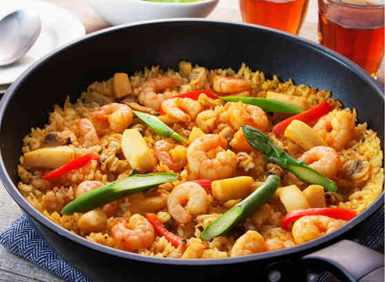 フライパンでシーフードミックスパエリア