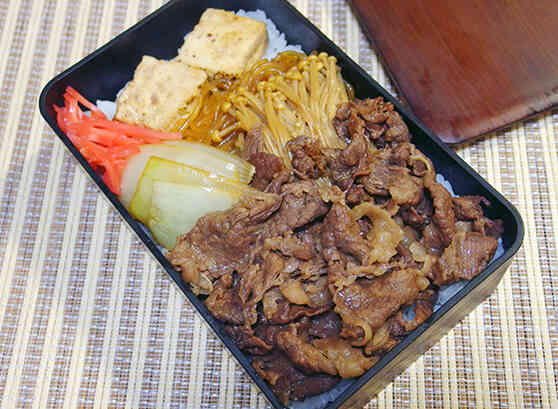 うまい!牛すき焼丼弁当(電子レンジ調理)