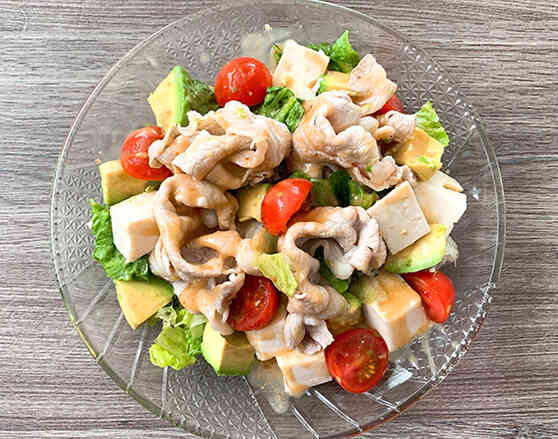 豆腐とアボカドの冷しゃぶサラダ