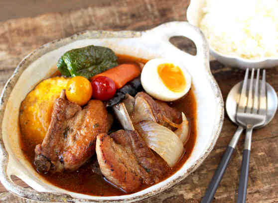 骨付き肉のスープカレー