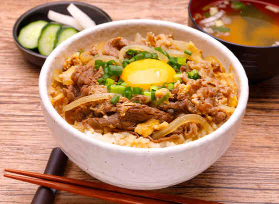 卵とじ牛丼