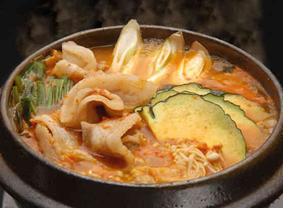 豚肉とかぼちゃのキムチチゲ