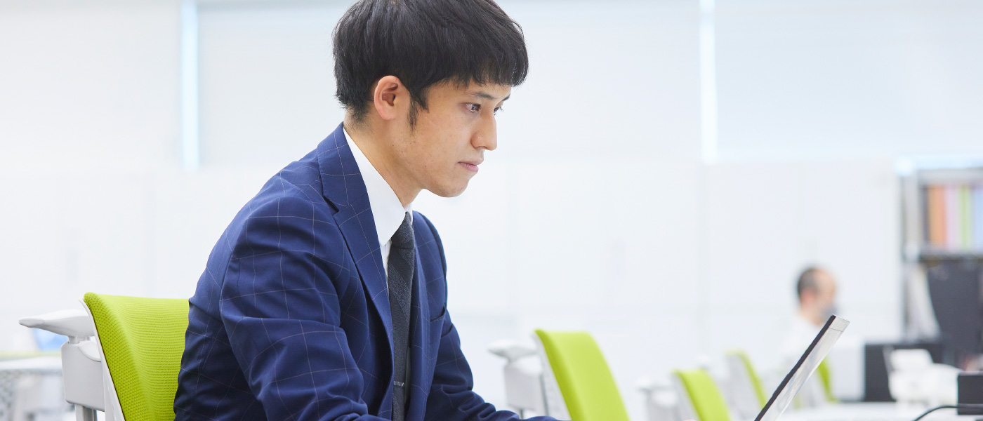 開発部門 N.Y