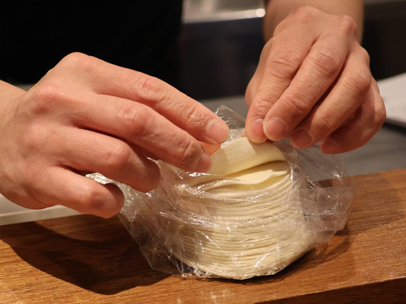 たかくの自家製のこだわりの皮