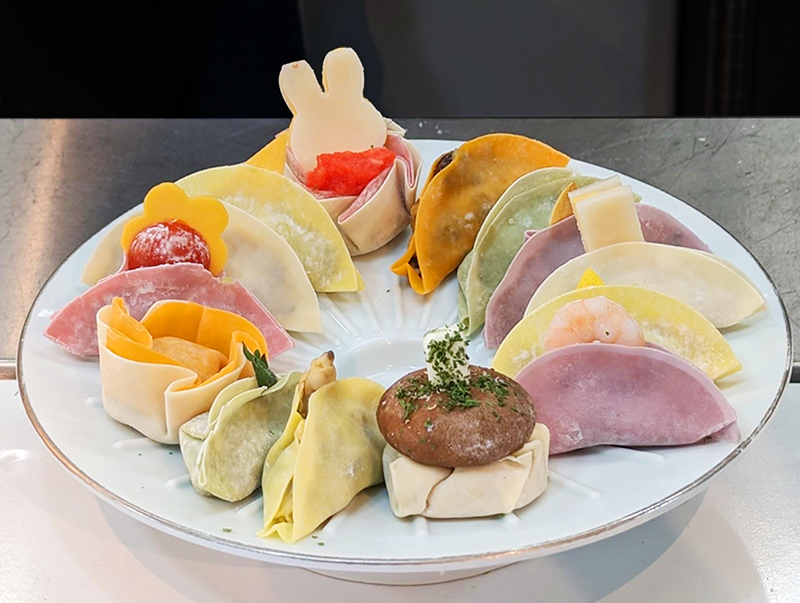 生餃子製造直売ハチサンイチ