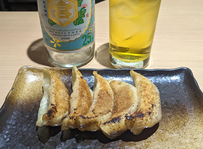 お酒に合う餃子が楽しめる「Gyoza Bar けいすけ」（前編）